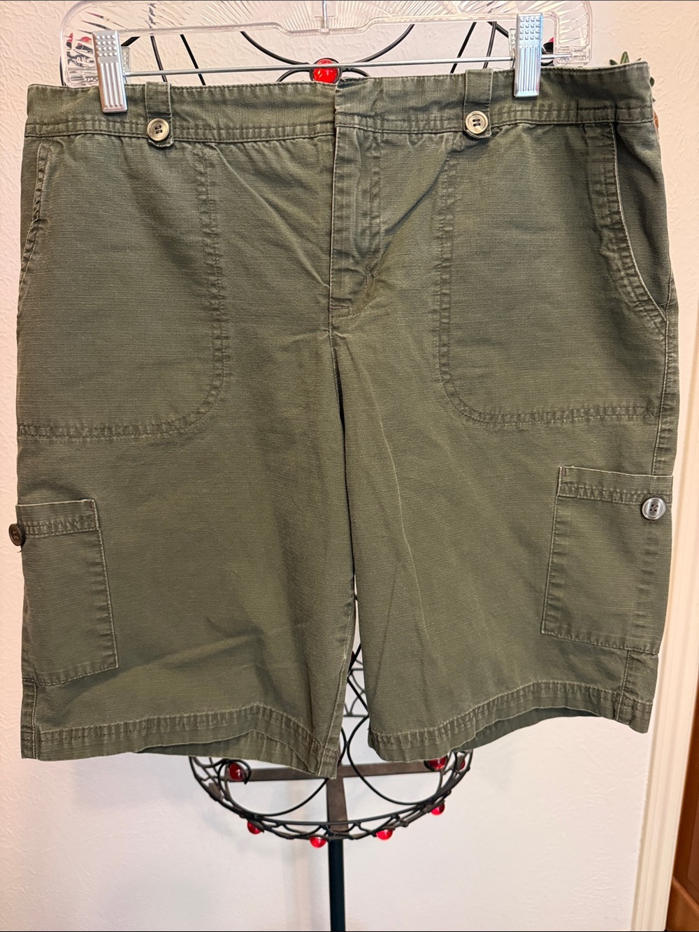 🎣🎣🎣3 for 12$🎣🎣🎣Bass Olive Green Cargo Shorts-12